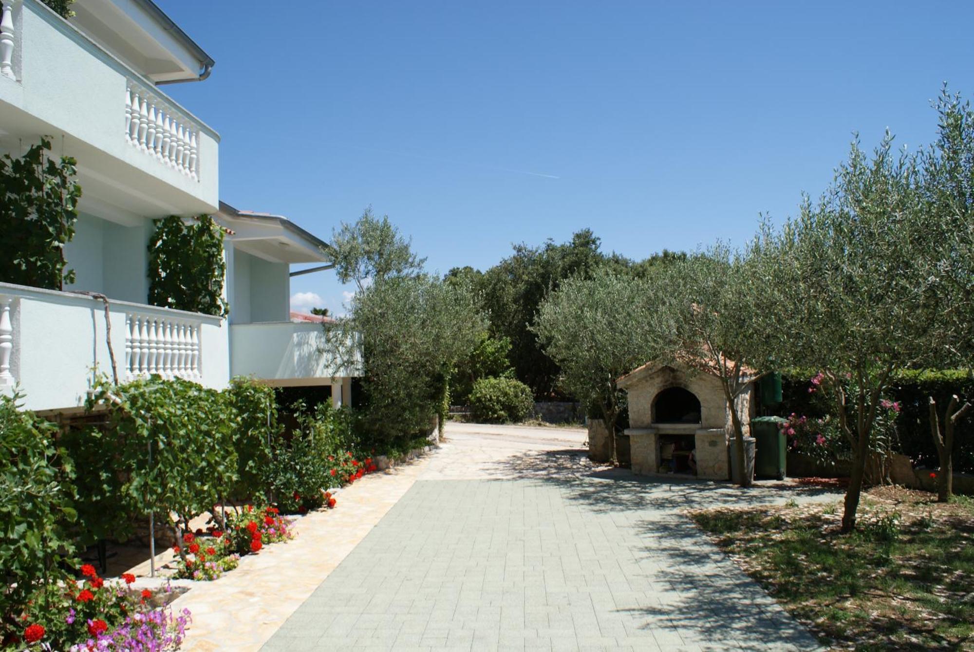 Apartments Jurjevic Petrcane Esterno foto